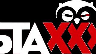 Sindee Jennings Looks Hot And Messy