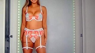 Beautiful Asian Milf Showcases Her Ass in Detail