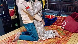 Desi Girl Rides Hard While Moaning In Hindi