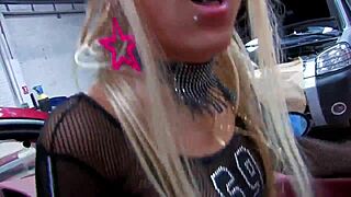 Mechanic Fixes Car And Seeks Reward