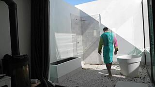 Los Vecinos Nos Pillan Follando En El Ba�o De La Piscina De La Comunidad Y Nos Graban