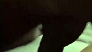 Teen 18 records her lover fucking her pussy while boyfriend is at school