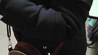 i folling the cleaning lady so hard, shes moaning like crazy