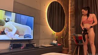 My stepsister shows her body nude and kisses my cock when I cum.