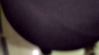 i folling the cleaning lady so hard, shes moaning like crazy