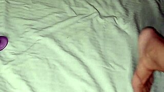 rich mature with desire to fuck 😏