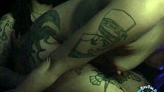 Bleubrutalrose Performs Blowjob On Huge Cock