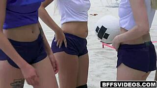 Slinky Girls Make Their Juicy Cunt Wet And Wild