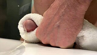 me masturbating to orgasm 25