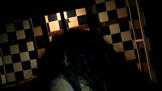 Colombian Woman in Hotel Knows How