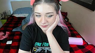 pervert stepson pranks stepmom with anal 😈