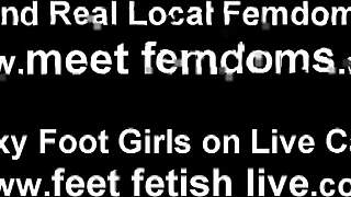 Jerk off to our perfect little feet 😍