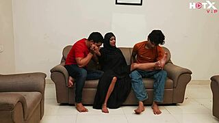 Indian Muslim Big Boobs School Girl Rough Fucked by Two Strangers in Hindi Audio!