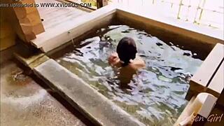 Tochigi's strawberries and hot springs on Nacchi's trip