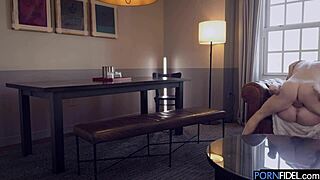 Yaya Gingersnatch loves rough sex with choking and domination