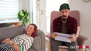 Got mum a cute milf nailed on the kitchen table