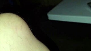 italian amateur gets a huge cumshot on vacation with that massive cock