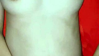 lagi live colmek pake vibrator ketahuan tetangga