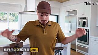 oh man delivering the good the bad from brazzers enter xvpromo site for discount huh??