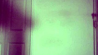 who wants my private workout routine in jeans, feel it free?!