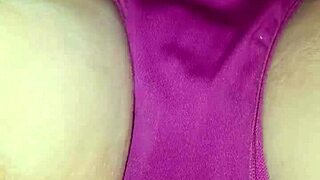 spread those wet lips wide open now