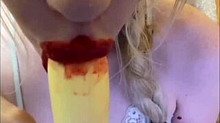 Elza Kom's Sexy Dance Leads to Pretty Lipstick Blowjob Sucking Cock