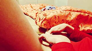 Hot Latina Milf Masturbates Wildly Before Dinner Can't Hold Back