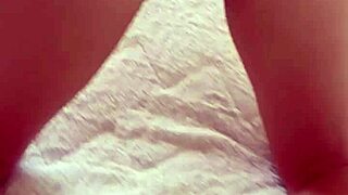 mala dvojka fingers her shaved milf pussy solo