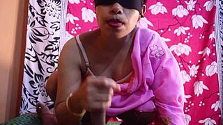 Indian Bhabhi Pink Saree Blowjob Cheating Boyfriend