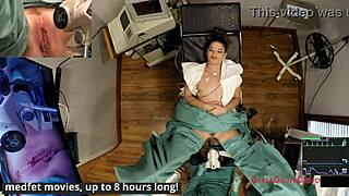 Overwhelmed by Kendra Heart's Probing Fingers in Tampa Uni Physical Exam