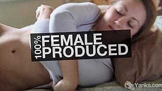 Watch Yanks brunette Miel shave her sexy legs in steamy poolside tease