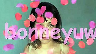 Bonneyuwu Shares 10:49 of Cute Pigtails Photos and Rosa Video