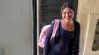 hermanastra back from trip looking so hot now don't you wanna suck that big cock pov?