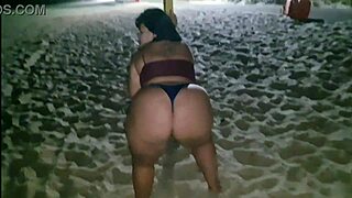 damn this bbw babe in bath sucks my pierced nipples and shows her fat young ass