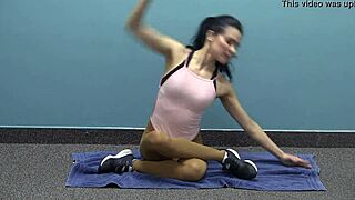 stretchin' out sexy nude ass n legs feelin' so flexible today 💦🧘‍♀️