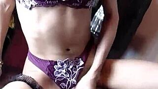 i'm linda the sexy travesti with huge throbbing cock