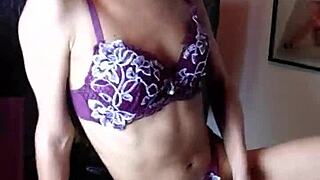 i'm linda the sexy travesti with huge throbbing cock