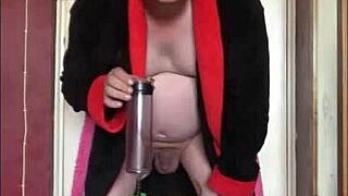 hey guys i hope ya like watchin me gulp my own pee cuz i crave yours too...