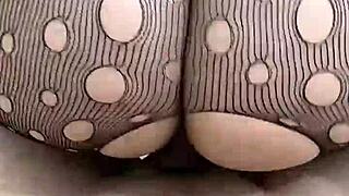 madura rubia con gran culo me seduce lencería sensual creampie dentro embarazada?