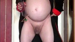 hey guys i hope ya like watchin me gulp my own pee cuz i crave yours too...