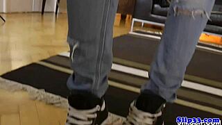 amateur 18+ teen making old british guy feel so good with her tight body 😍