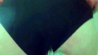 M0ondollyfree teases daddy with closeup pussy spread and finger play in solo cam