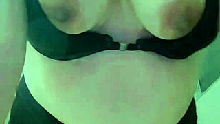 M0ondollyfree teases daddy with closeup pussy spread and finger play in solo cam