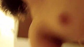 la chica de la lavanderia me la chupa y cabalga sin condon