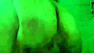 M0ondollyfree teases daddy with closeup pussy spread and finger play in solo cam