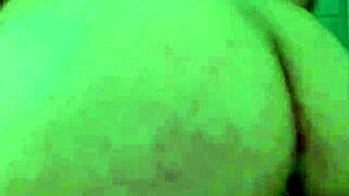 M0ondollyfree teases daddy with closeup pussy spread and finger play in solo cam