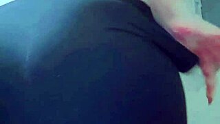 M0ondollyfree teases daddy with closeup pussy spread and finger play in solo cam