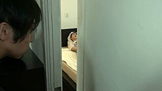 先っぽまで挿入させてくれる佐倉由美子がblowjobとcreampieでbig tits揺らす