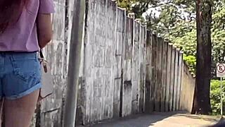 oh no this weird guy jerking off right in public??