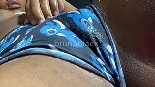 hot black babe masturbates her wet pussy to orgasm in steamy joi session